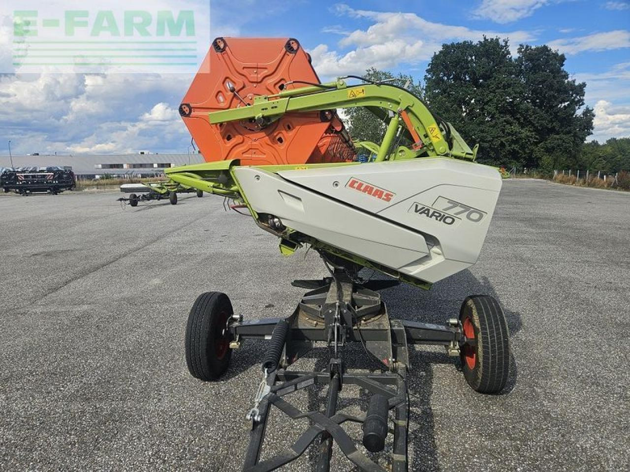 CLAAS vario 770 + rapstrenner + transportwagen - Жатка зерновая: фото 2 CLAAS vario 770 + rapstrenner + transportwagen - Жатка зерновая: фото 2