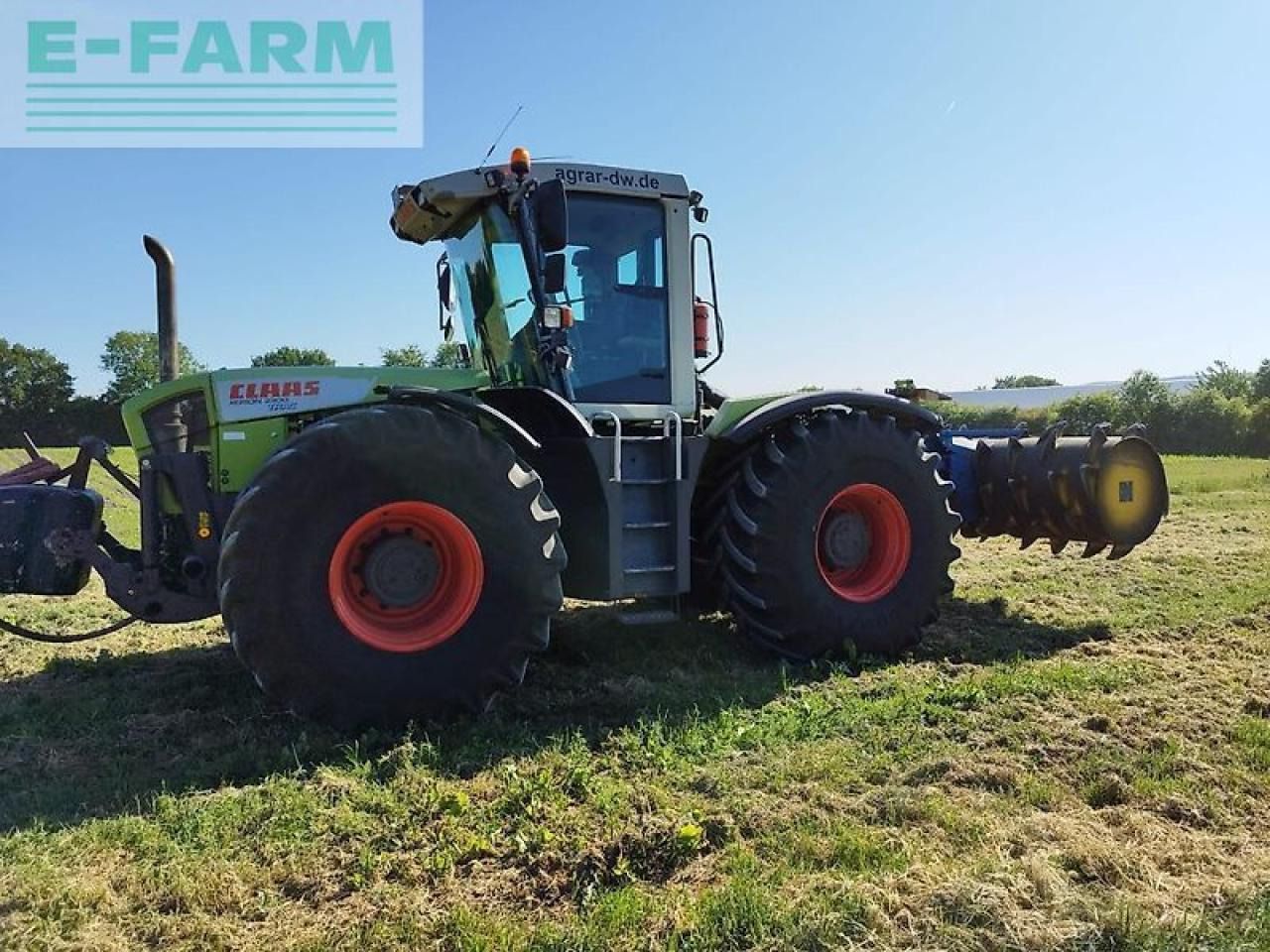 Трактор CLAAS xerion 3300 trac vc TRAC VC: фото 6