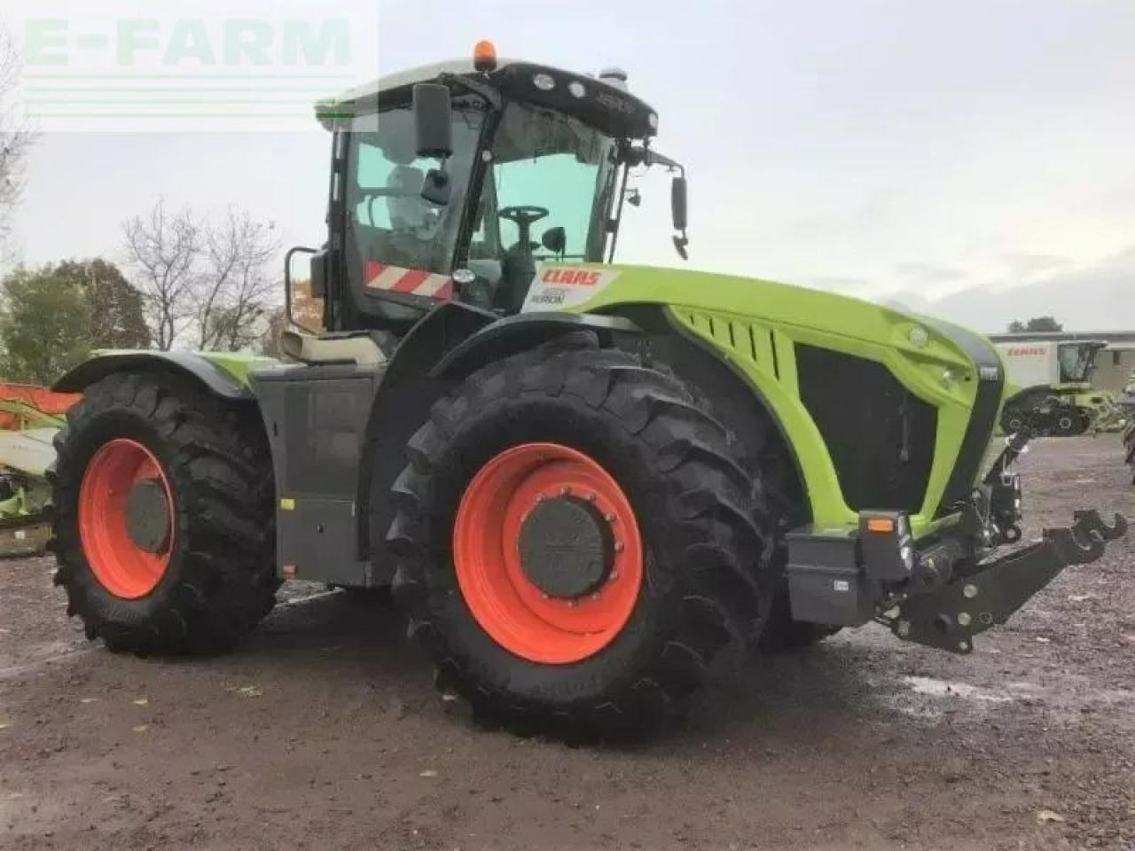 CLAAS xerion 4200 trac vc TRAC VC - Трактор: фото 4 CLAAS xerion 4200 trac vc TRAC VC - Трактор: фото 4