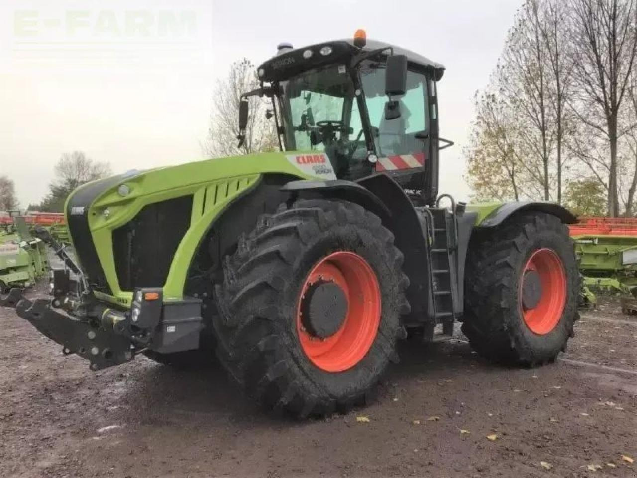 CLAAS xerion 4200 trac vc TRAC VC - Трактор: фото 2 CLAAS xerion 4200 trac vc TRAC VC - Трактор: фото 2