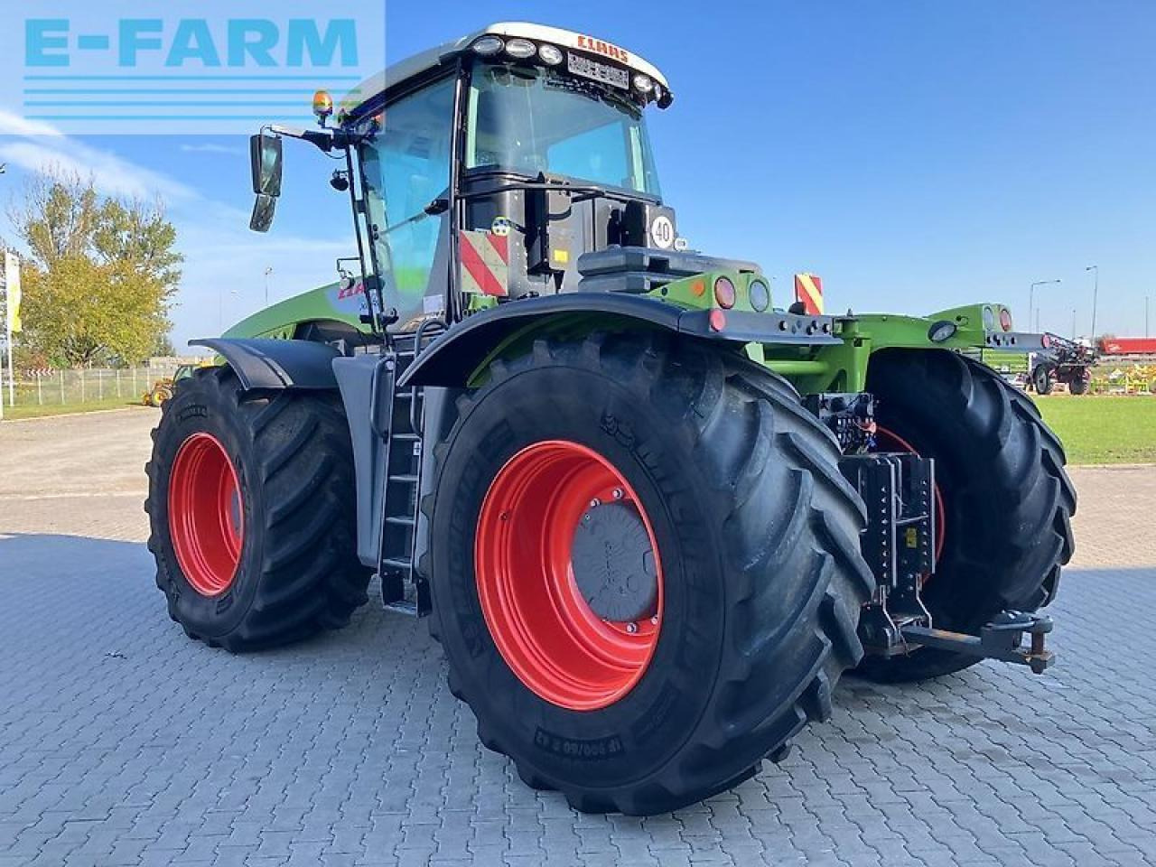CLAAS xerion 5000 - Трактор: фото 5 CLAAS xerion 5000 - Трактор: фото 5