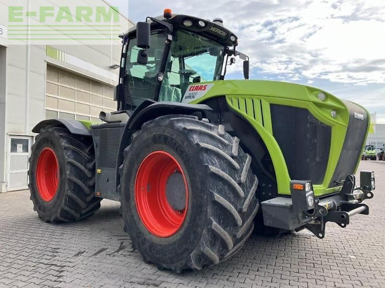 CLAAS xerion 5000 trac TRAC - Трактор: фото 3 CLAAS xerion 5000 trac TRAC - Трактор: фото 3