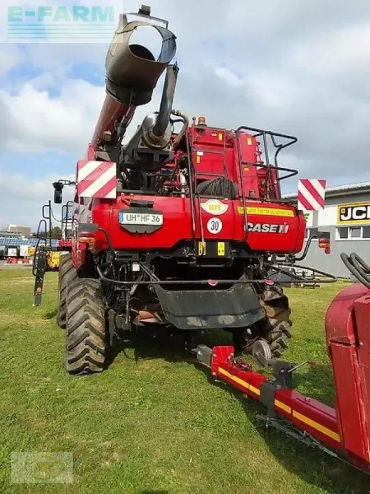 Case-IH axial-flow 6150 inkl. 6,70 m schneidwerk und wagen - Зерноуборочный комбайн: фото 3 Case-IH axial-flow 6150 inkl. 6,70 m schneidwerk und wagen - Зерноуборочный комбайн: фото 3