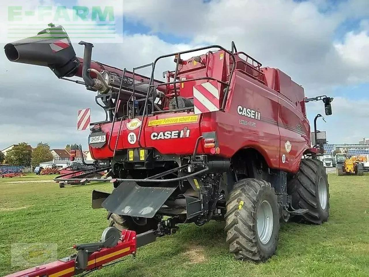 Case-IH axial-flow 6150 inkl. 6,70 m schneidwerk und wagen - Зерноуборочный комбайн: фото 4 Case-IH axial-flow 6150 inkl. 6,70 m schneidwerk und wagen - Зерноуборочный комбайн: фото 4