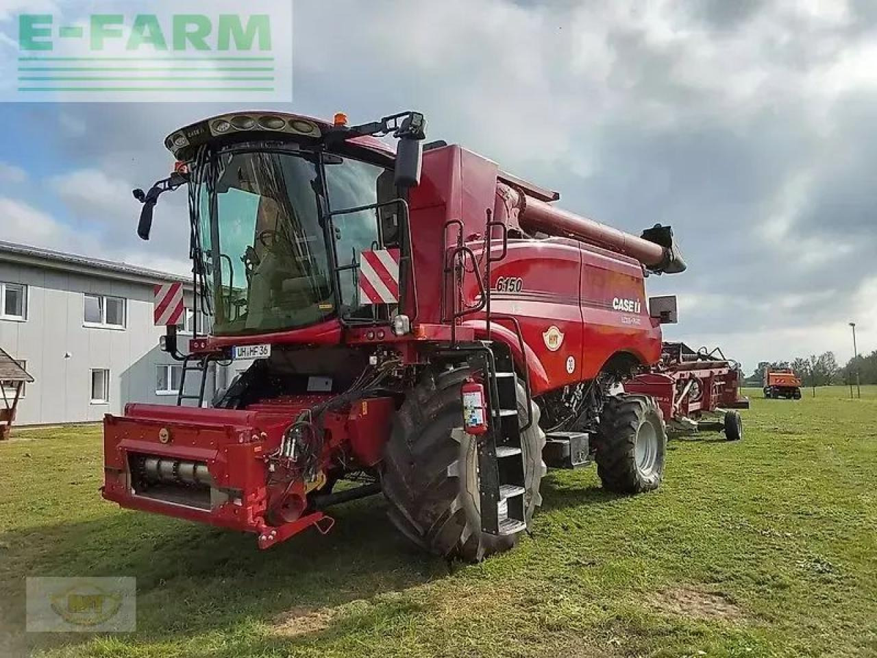 Case-IH axial-flow 6150 inkl. 6,70 m schneidwerk und wagen - Зерноуборочный комбайн: фото 1 Case-IH axial-flow 6150 inkl. 6,70 m schneidwerk und wagen - Зерноуборочный комбайн: фото 1