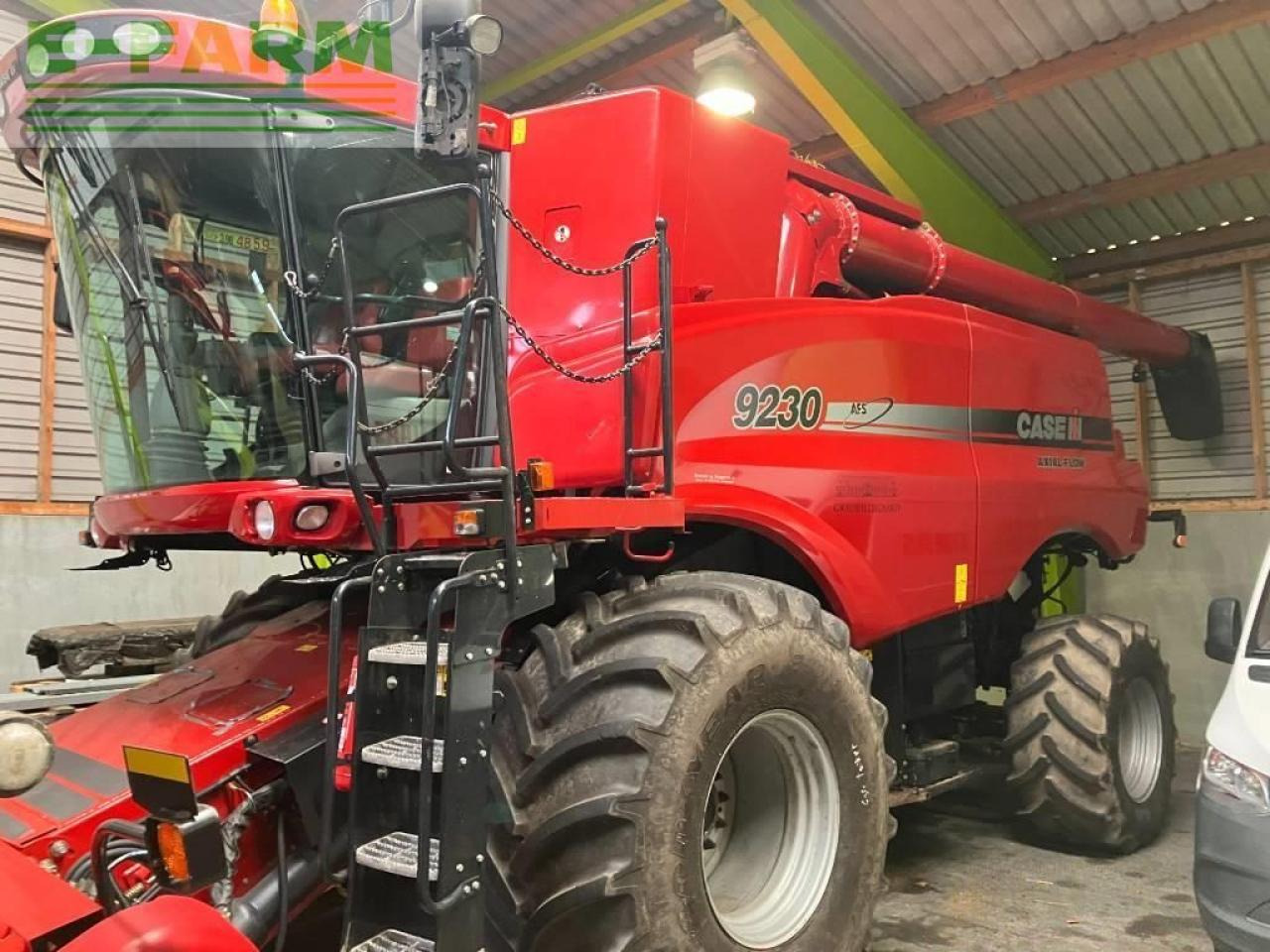 Case-IH axial-flow 9230 - Зерноуборочный комбайн: фото 1 Case-IH axial-flow 9230 - Зерноуборочный комбайн: фото 1
