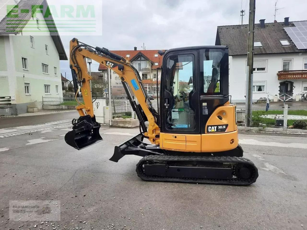 Caterpillar 303.5 - Мини-экскаватор: фото 1 Caterpillar 303.5 - Мини-экскаватор: фото 1