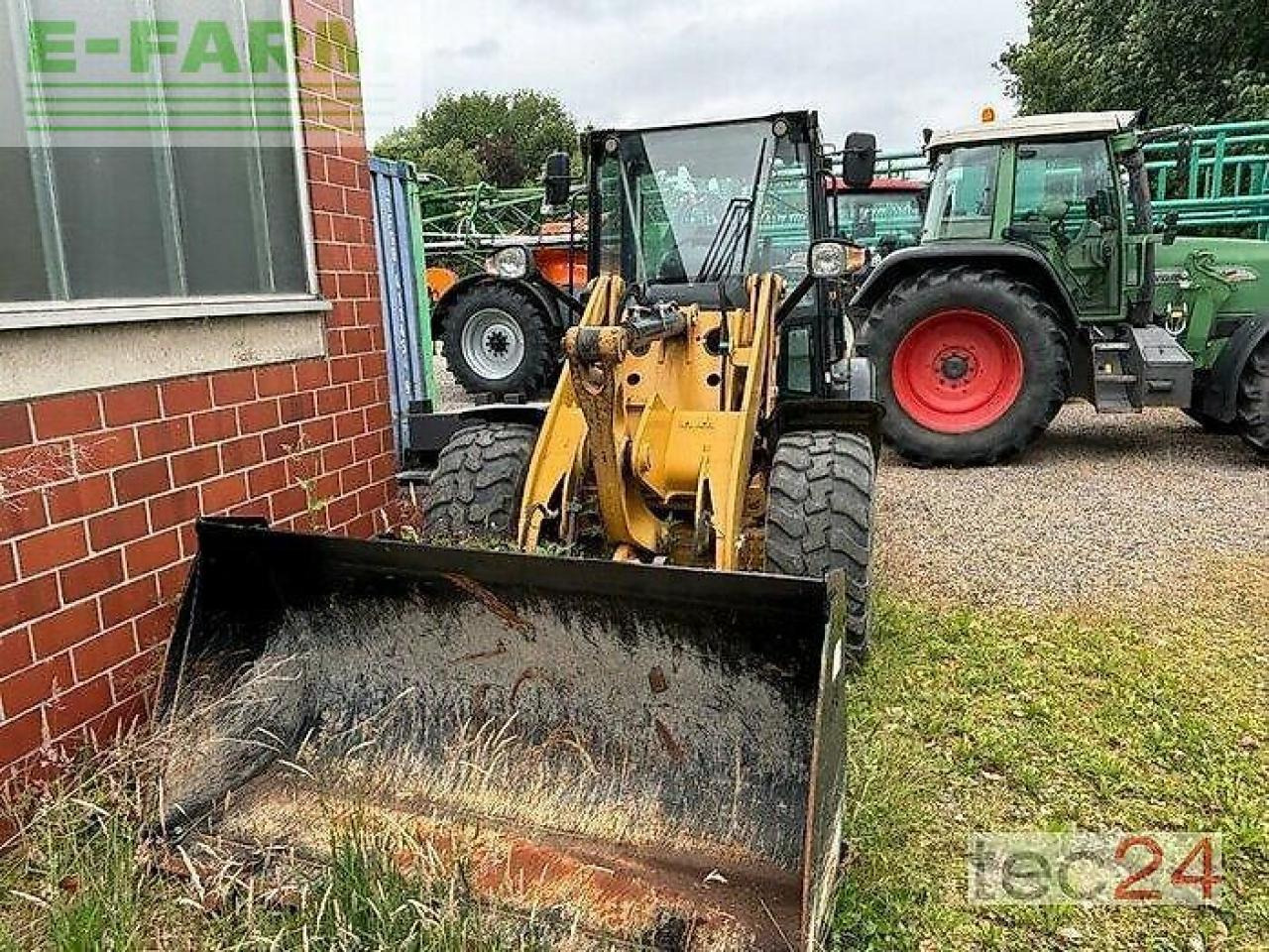 Caterpillar 906 m - Мини-экскаватор: фото 3 Caterpillar 906 m - Мини-экскаватор: фото 3