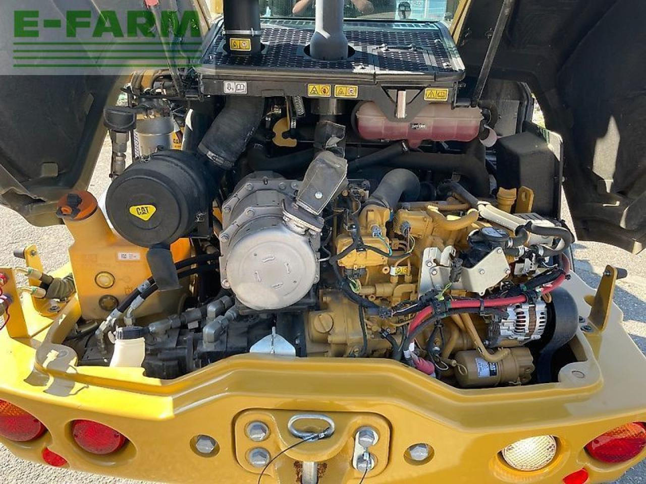 Мини-экскаватор Caterpillar 907m: фото 9