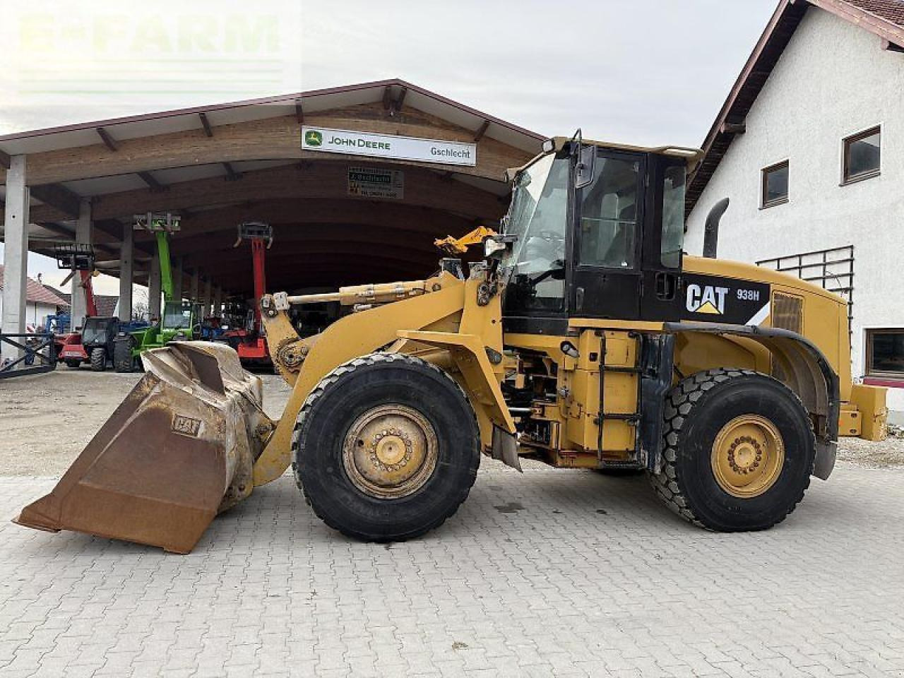 Caterpillar 938 h - Мини-экскаватор: фото 4 Caterpillar 938 h - Мини-экскаватор: фото 4