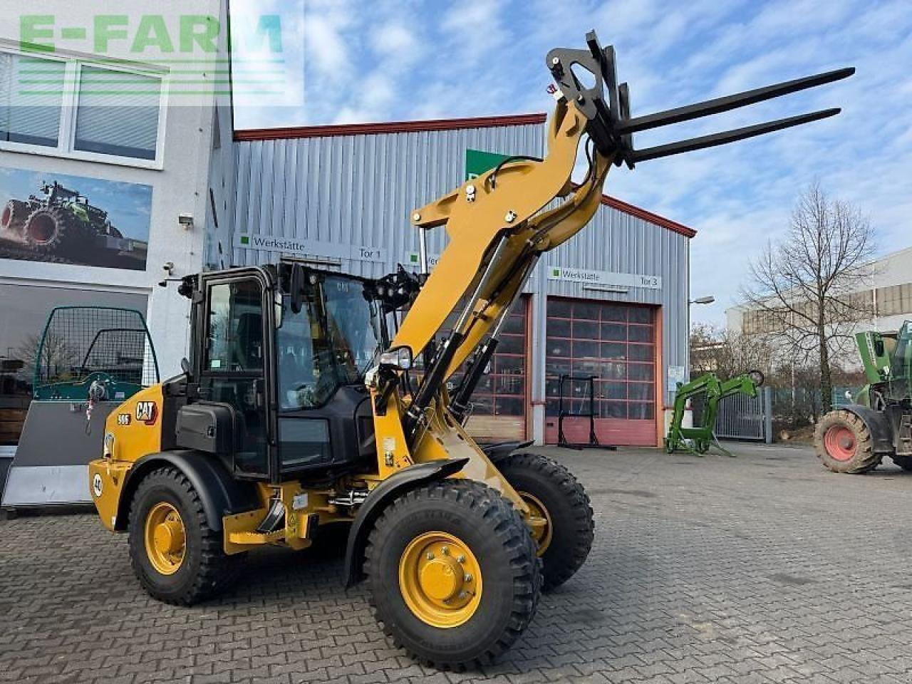 Caterpillar cat 906-14 - Мини-экскаватор: фото 2 Caterpillar cat 906-14 - Мини-экскаватор: фото 2