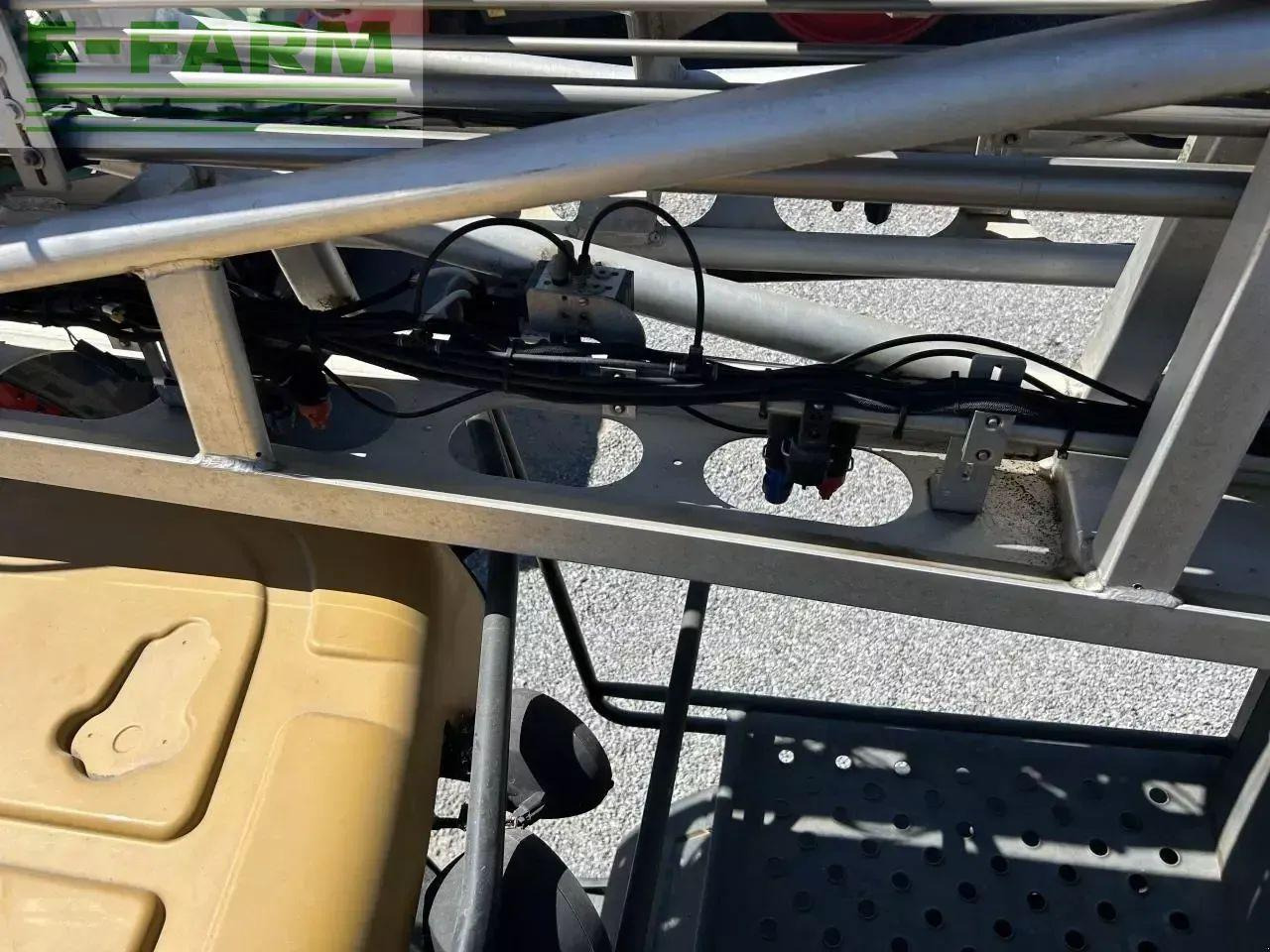 Challenger rg655 - Прицепной опрыскиватель: фото 4 Challenger rg655 - Прицепной опрыскиватель: фото 4