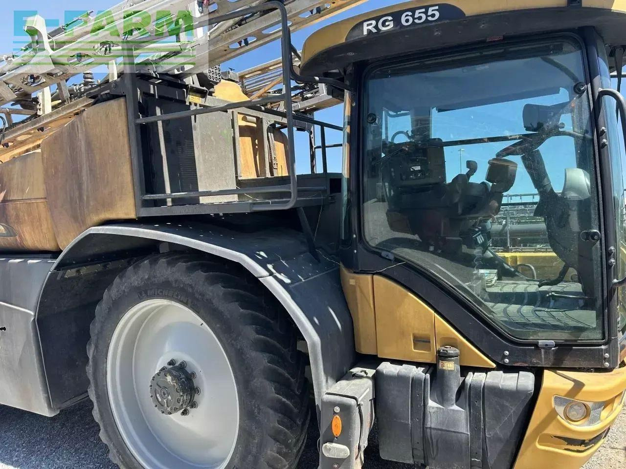 Challenger rg655 - Прицепной опрыскиватель: фото 1 Challenger rg655 - Прицепной опрыскиватель: фото 1