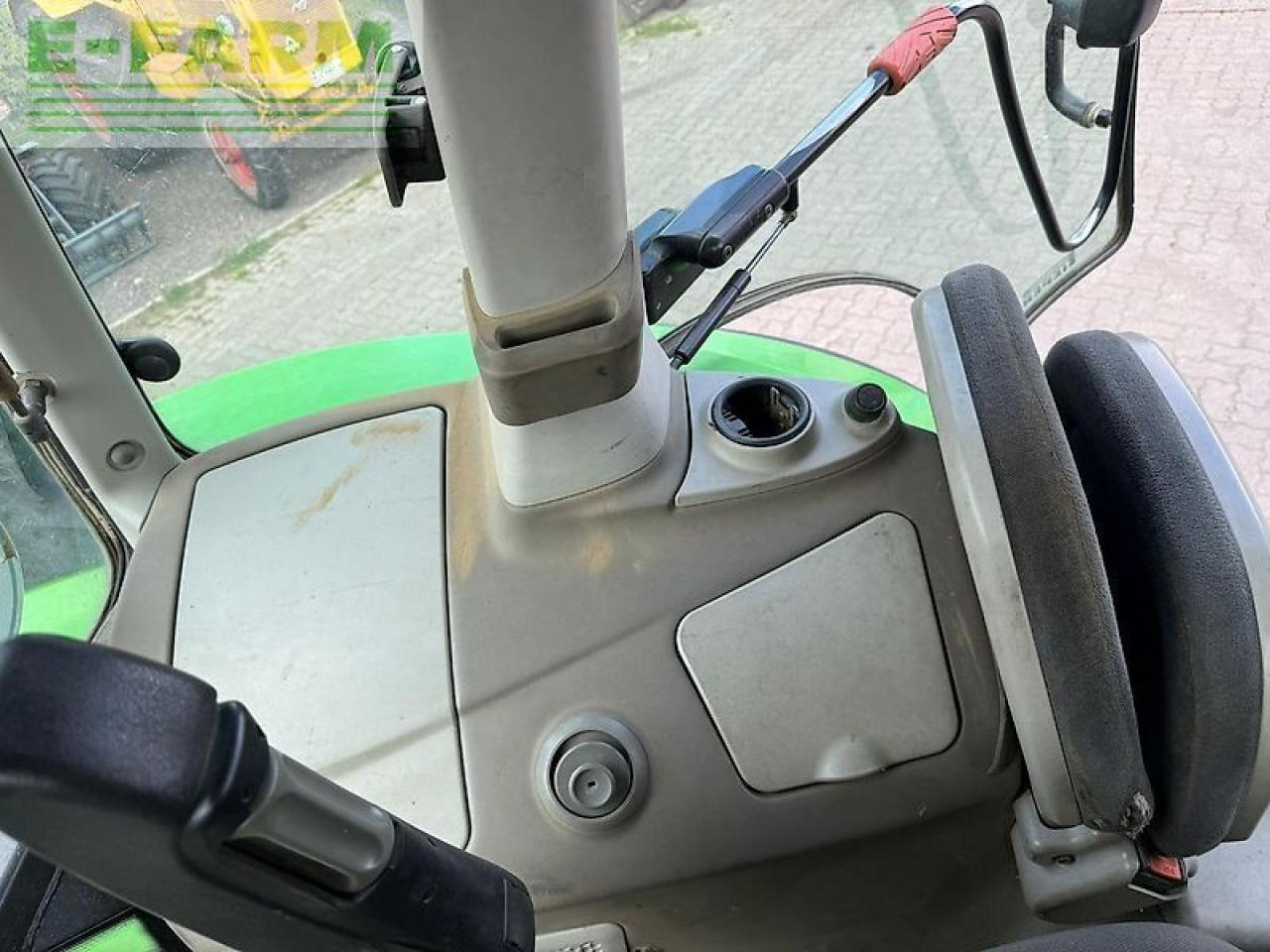 Трактор Deutz-Fahr 6120.4 ttv: фото 12