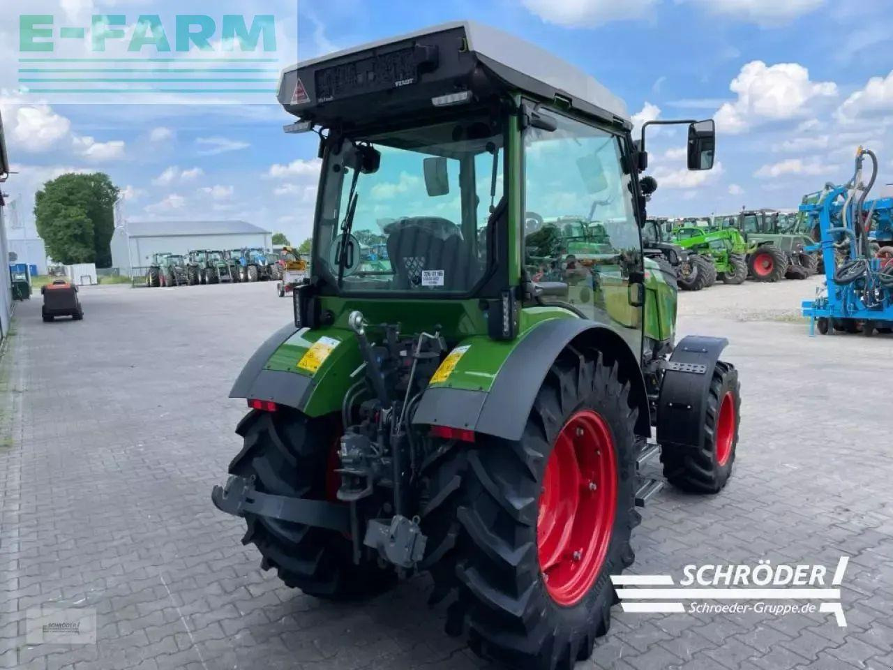 Fendt 209 f vario gen3 power F - Трактор: фото 3 Fendt 209 f vario gen3 power F - Трактор: фото 3