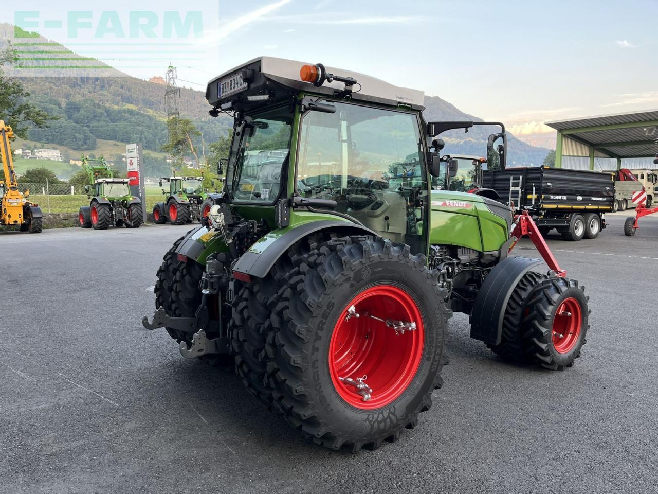 Fendt 211 p vario gen3 profi setting2 P - Трактор: фото 5 Fendt 211 p vario gen3 profi setting2 P - Трактор: фото 5