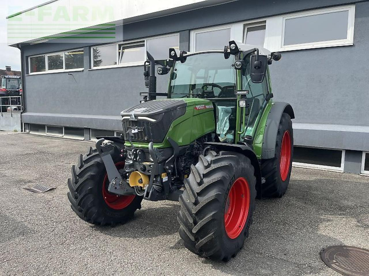 Fendt 211 s vario gen3 power setting 2 - Трактор: фото 1 Fendt 211 s vario gen3 power setting 2 - Трактор: фото 1