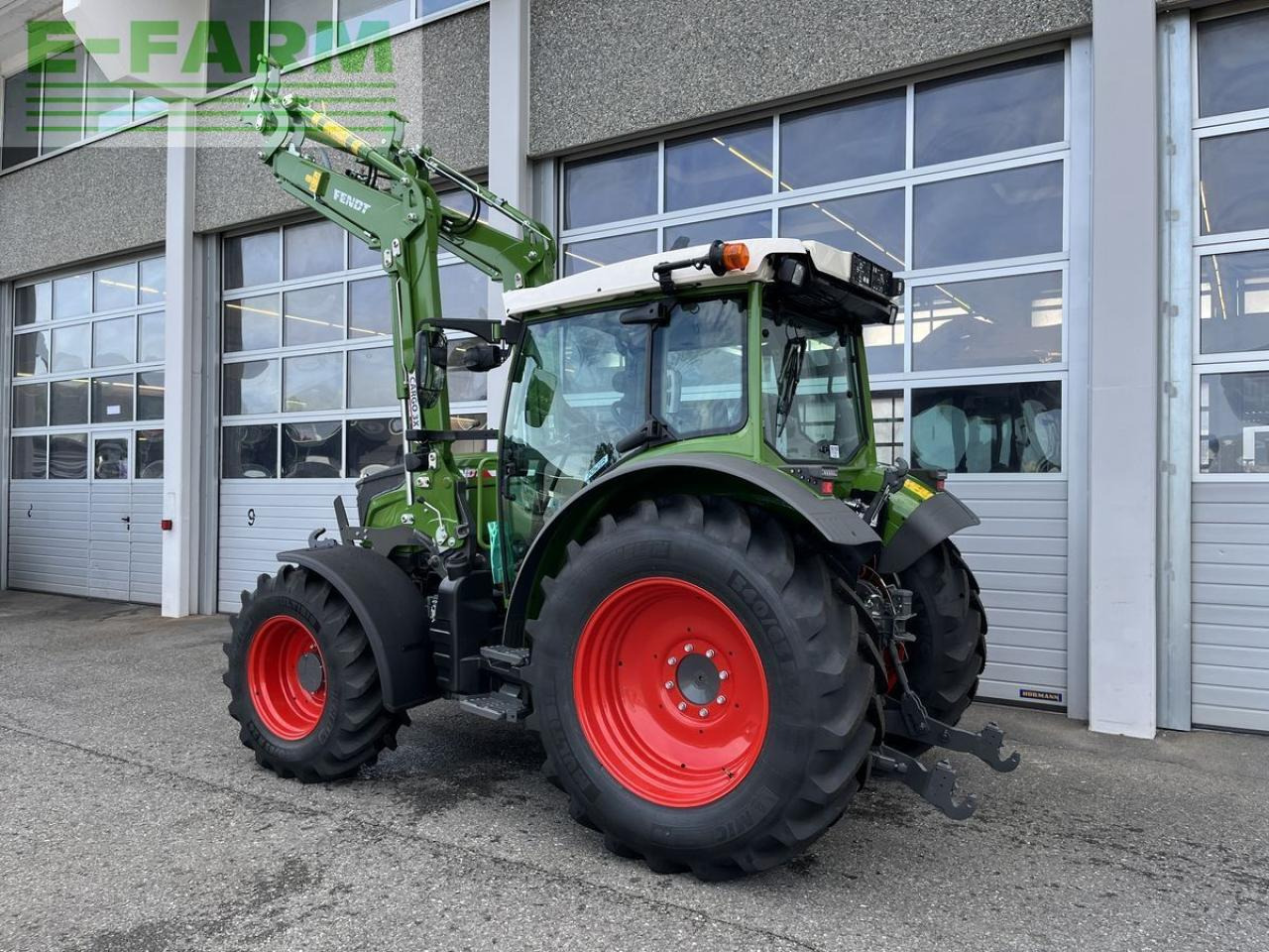 Fendt 211 s vario gen3 power setting 2 - Трактор: фото 2 Fendt 211 s vario gen3 power setting 2 - Трактор: фото 2