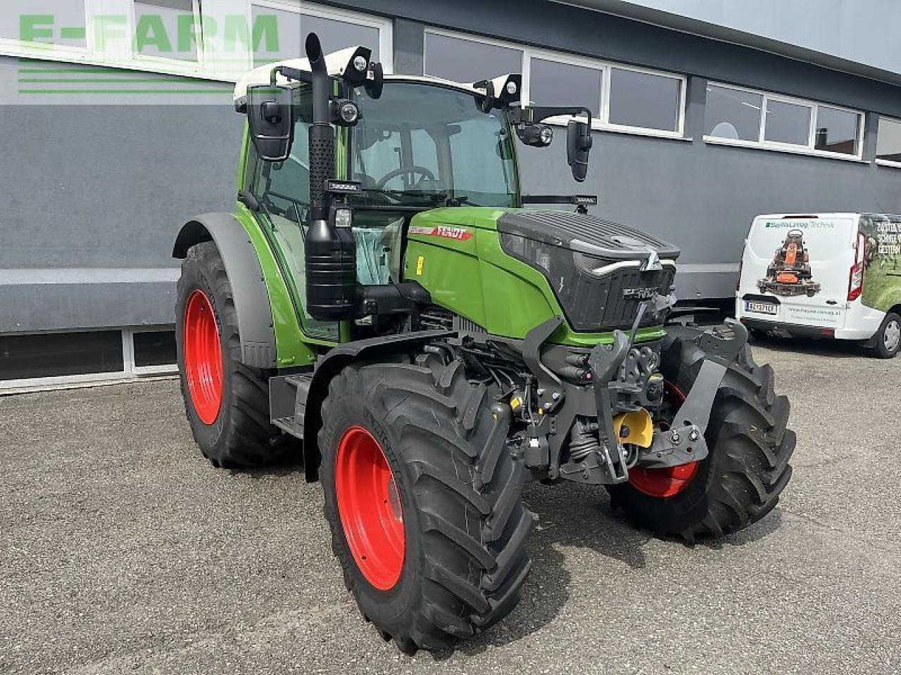 Fendt 211 s vario gen3 power setting 2 - Трактор: фото 3 Fendt 211 s vario gen3 power setting 2 - Трактор: фото 3