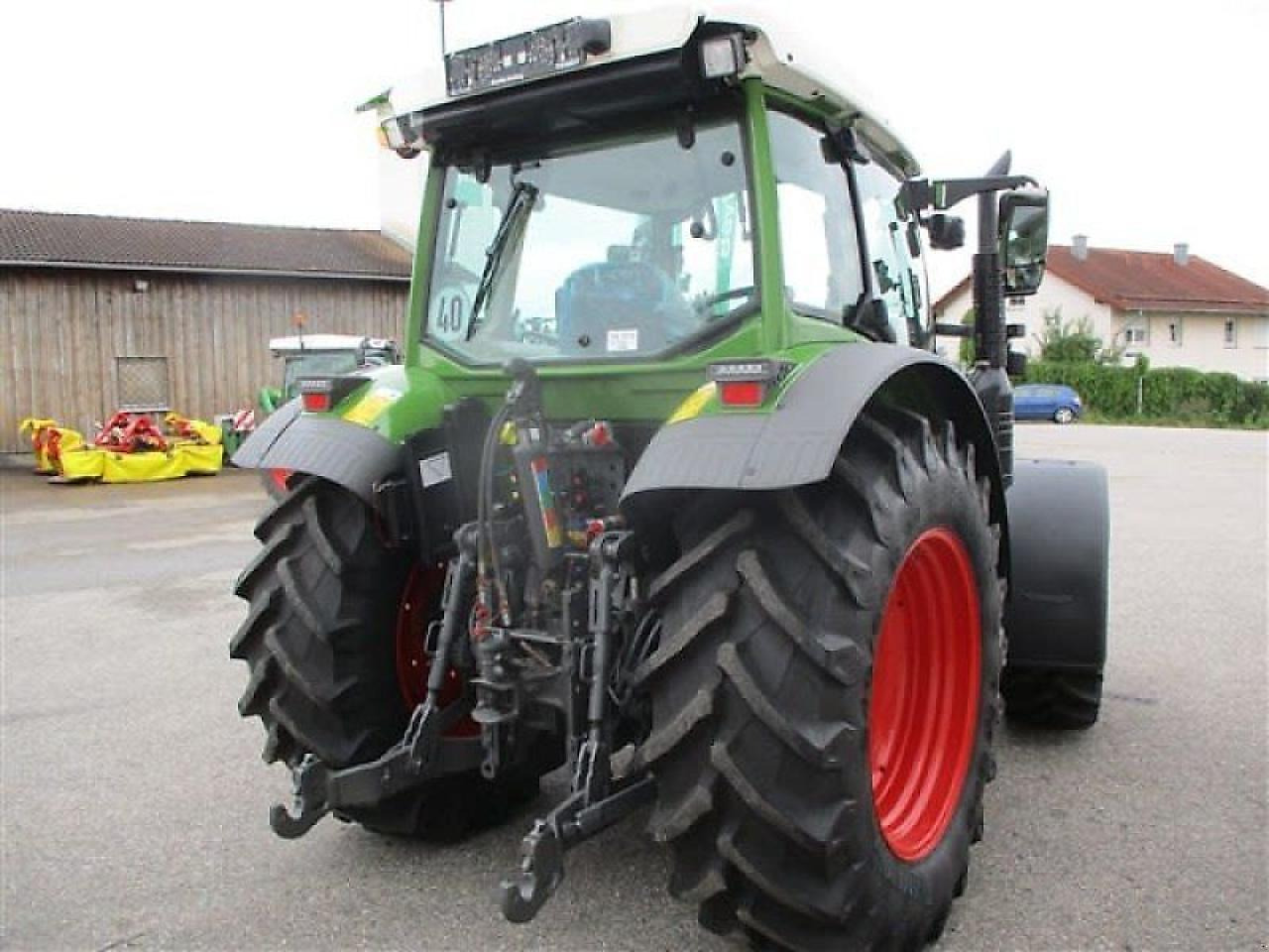 Fendt 211 s vario gen3 profi #890 - Трактор: фото 5 Fendt 211 s vario gen3 profi #890 - Трактор: фото 5