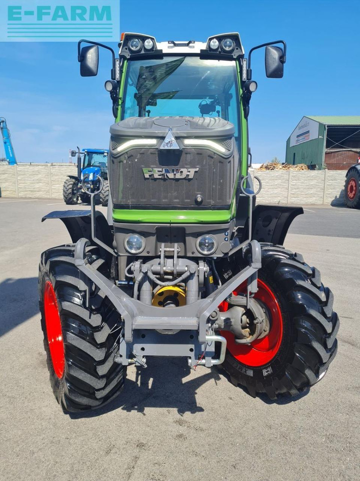 Fendt 211 vario f F - Трактор: фото 3 Fendt 211 vario f F - Трактор: фото 3