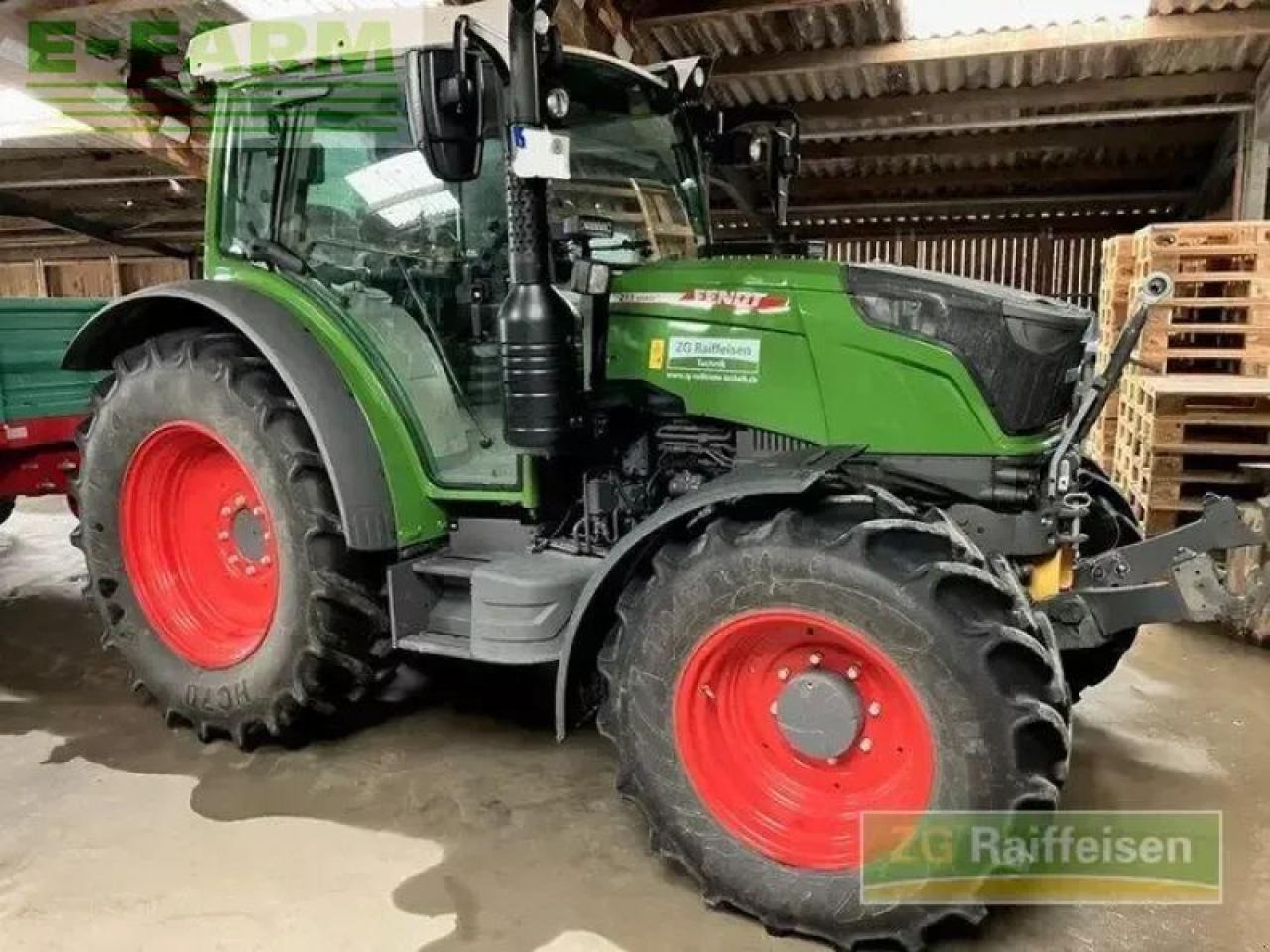 Fendt 211 vario power setting 2 - Трактор: фото 1 Fendt 211 vario power setting 2 - Трактор: фото 1