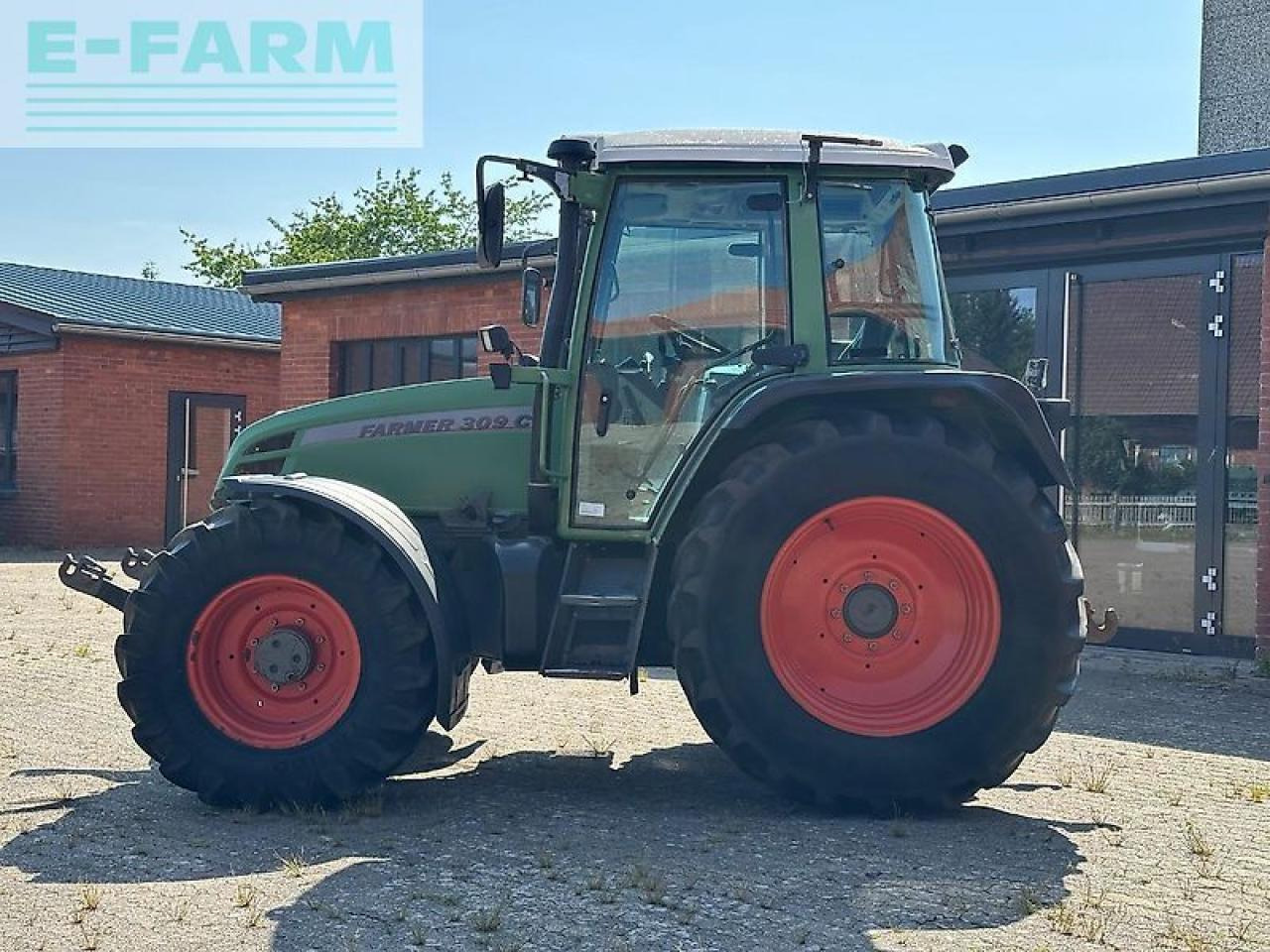Fendt 309 c *frontzapfwelle*druckluft*klima* - Трактор: фото 2 Fendt 309 c *frontzapfwelle*druckluft*klima* - Трактор: фото 2
