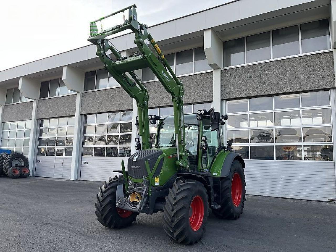 Fendt 313 vario gen4 power setting2 m. frontlader Power - Трактор: фото 1 Fendt 313 vario gen4 power setting2 m. frontlader Power - Трактор: фото 1