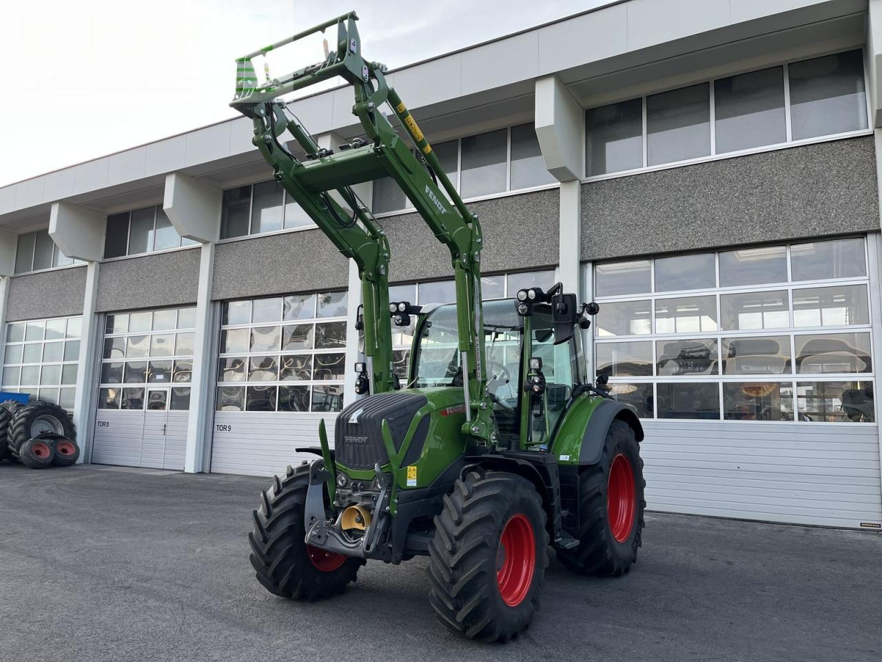 Fendt 313 vario gen4 power setting2 m. frontlader Power - Трактор: фото 1 Fendt 313 vario gen4 power setting2 m. frontlader Power - Трактор: фото 1