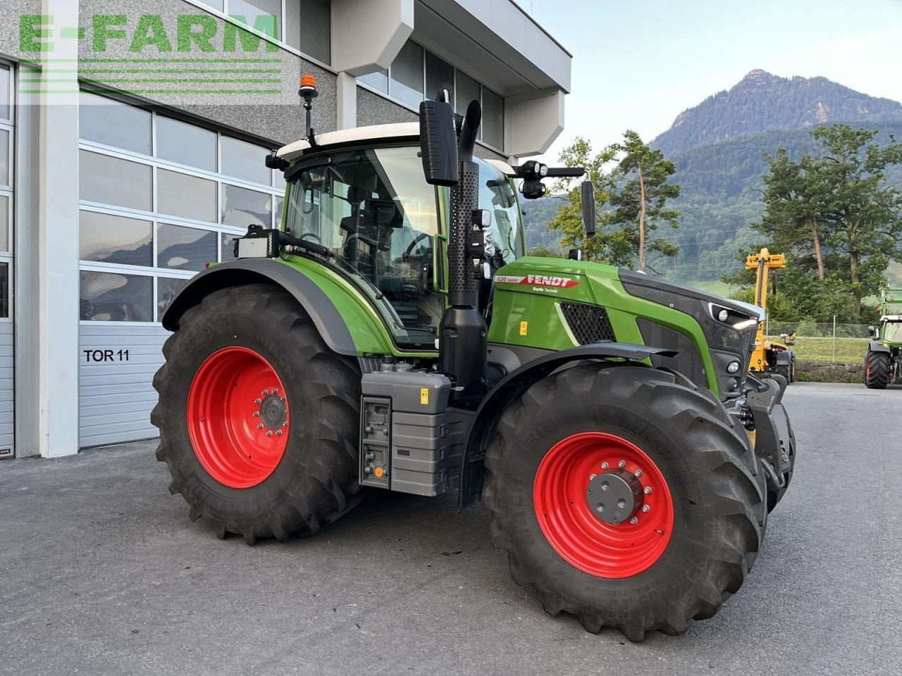 Fendt 620 vario profi+ setting2 - Трактор: фото 4 Fendt 620 vario profi+ setting2 - Трактор: фото 4