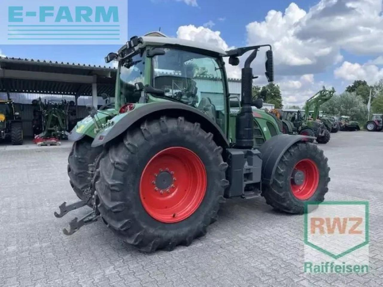 Fendt 718 profi-plus s 4 vario ProfiPlus - Трактор: фото 3 Fendt 718 profi-plus s 4 vario ProfiPlus - Трактор: фото 3