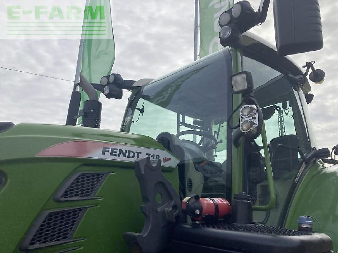 Fendt 718 vario s4 profi plus ProfiPlus - Трактор: фото 4 Fendt 718 vario s4 profi plus ProfiPlus - Трактор: фото 4