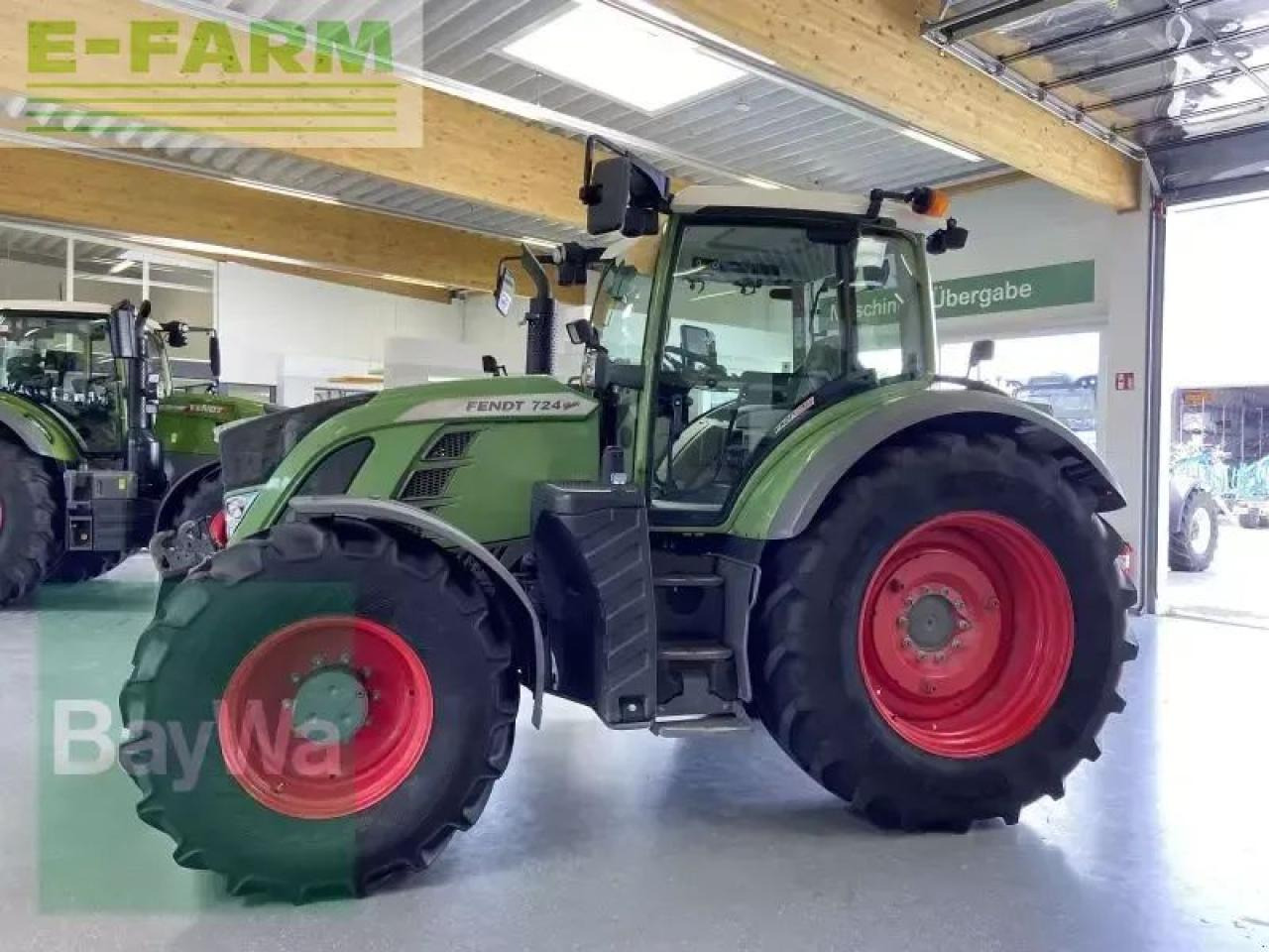 Fendt 724 s4 profi plus "green week" - Трактор: фото 5 Fendt 724 s4 profi plus "green week" - Трактор: фото 5