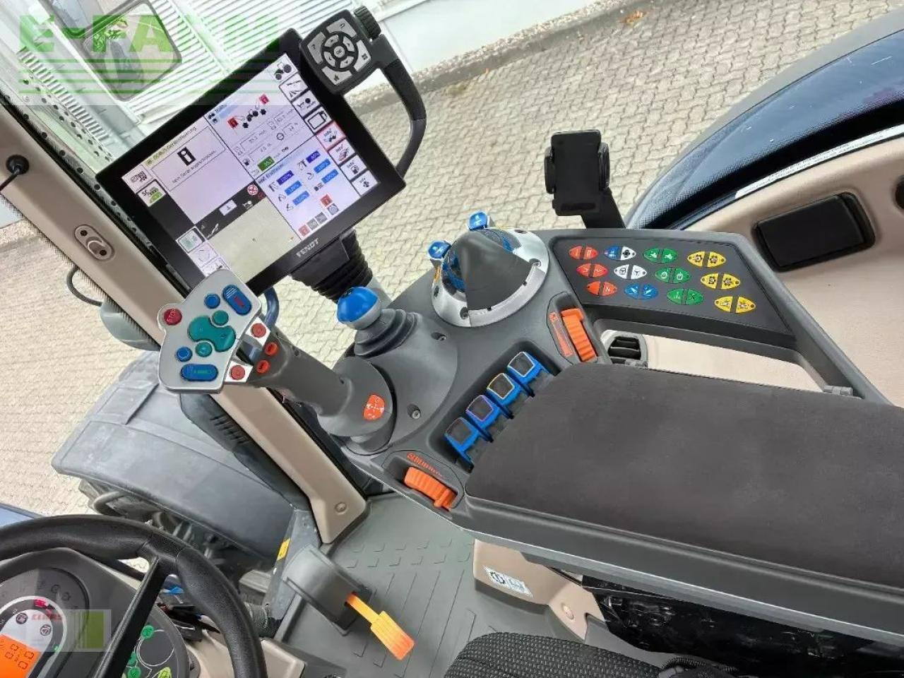 Fendt 724 vario profi-plus ProfiPlus - Трактор: фото 4 Fendt 724 vario profi-plus ProfiPlus - Трактор: фото 4