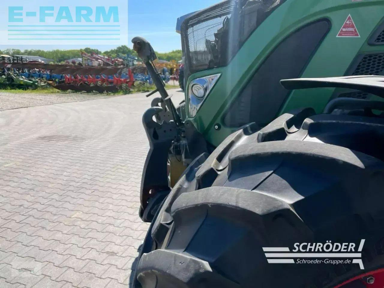 Трактор Fendt 724 vario s4 profi plus: фото 15 Трактор Fendt 724 vario s4 profi plus: фото 15