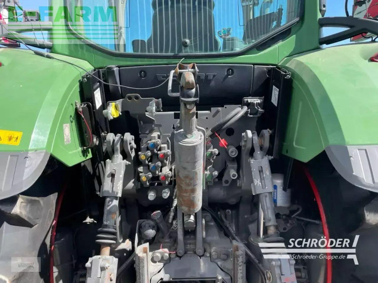 Трактор Fendt 724 vario s4 profi plus: фото 7 Трактор Fendt 724 vario s4 profi plus: фото 7