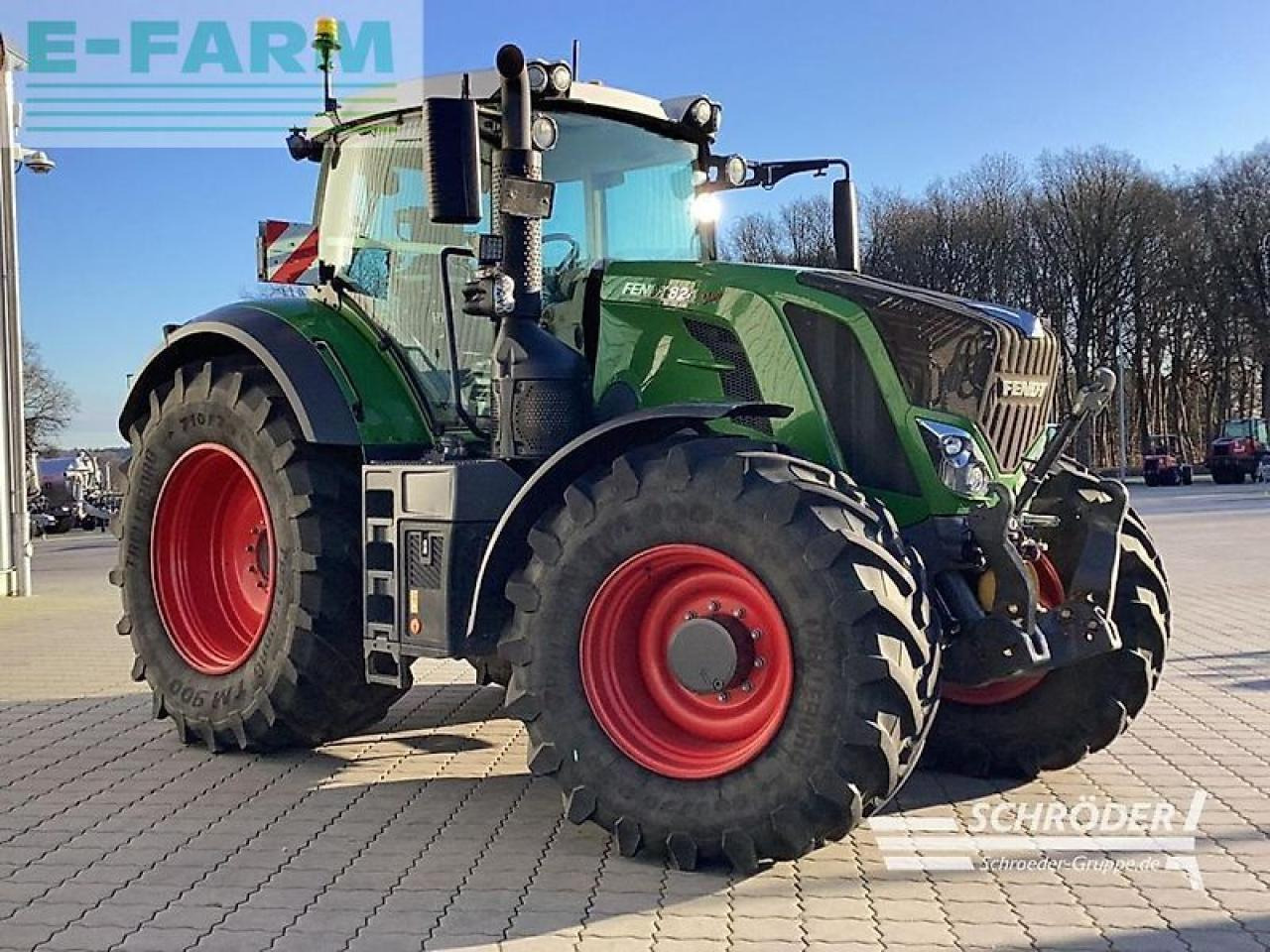 Fendt 824 vario s4 profi plus ProfiPlus - Трактор: фото 3 Fendt 824 vario s4 profi plus ProfiPlus - Трактор: фото 3