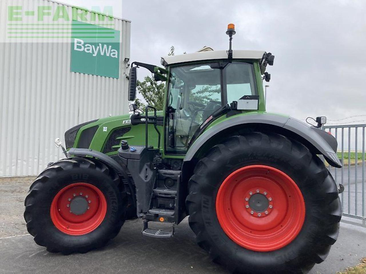 Fendt 826 vario profiplus ProfiPlus - Трактор: фото 2 Fendt 826 vario profiplus ProfiPlus - Трактор: фото 2