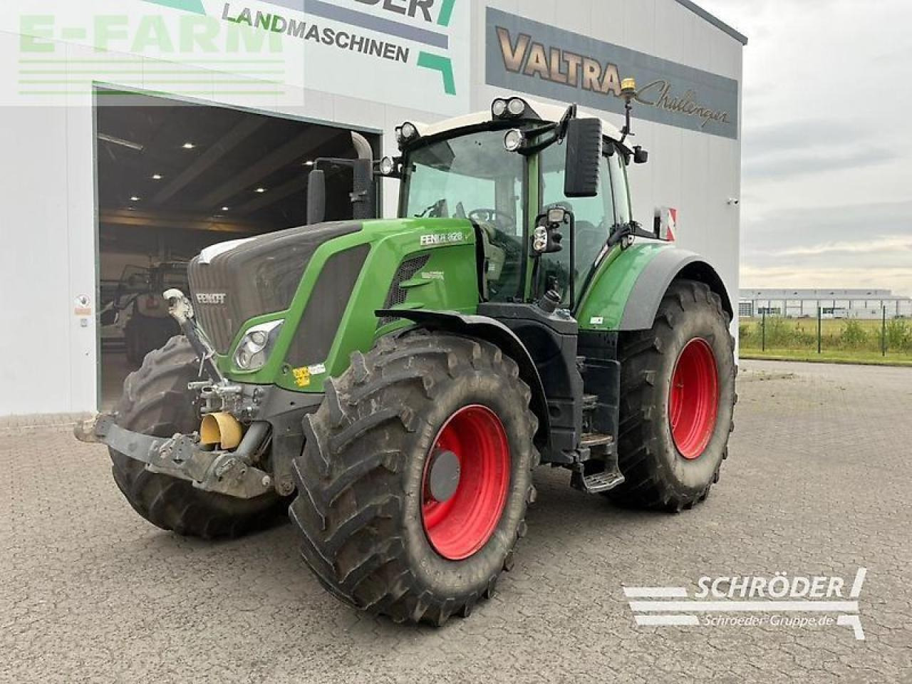 Fendt 828 s4 profi plus - Трактор: фото 1 Fendt 828 s4 profi plus - Трактор: фото 1