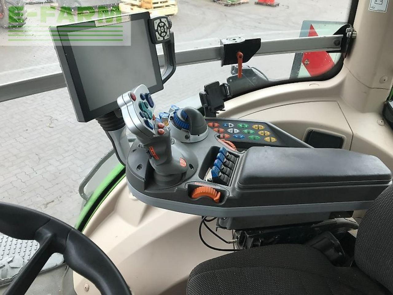 Трактор Fendt 828 vario s4 profi plus ProfiPlus: фото 13