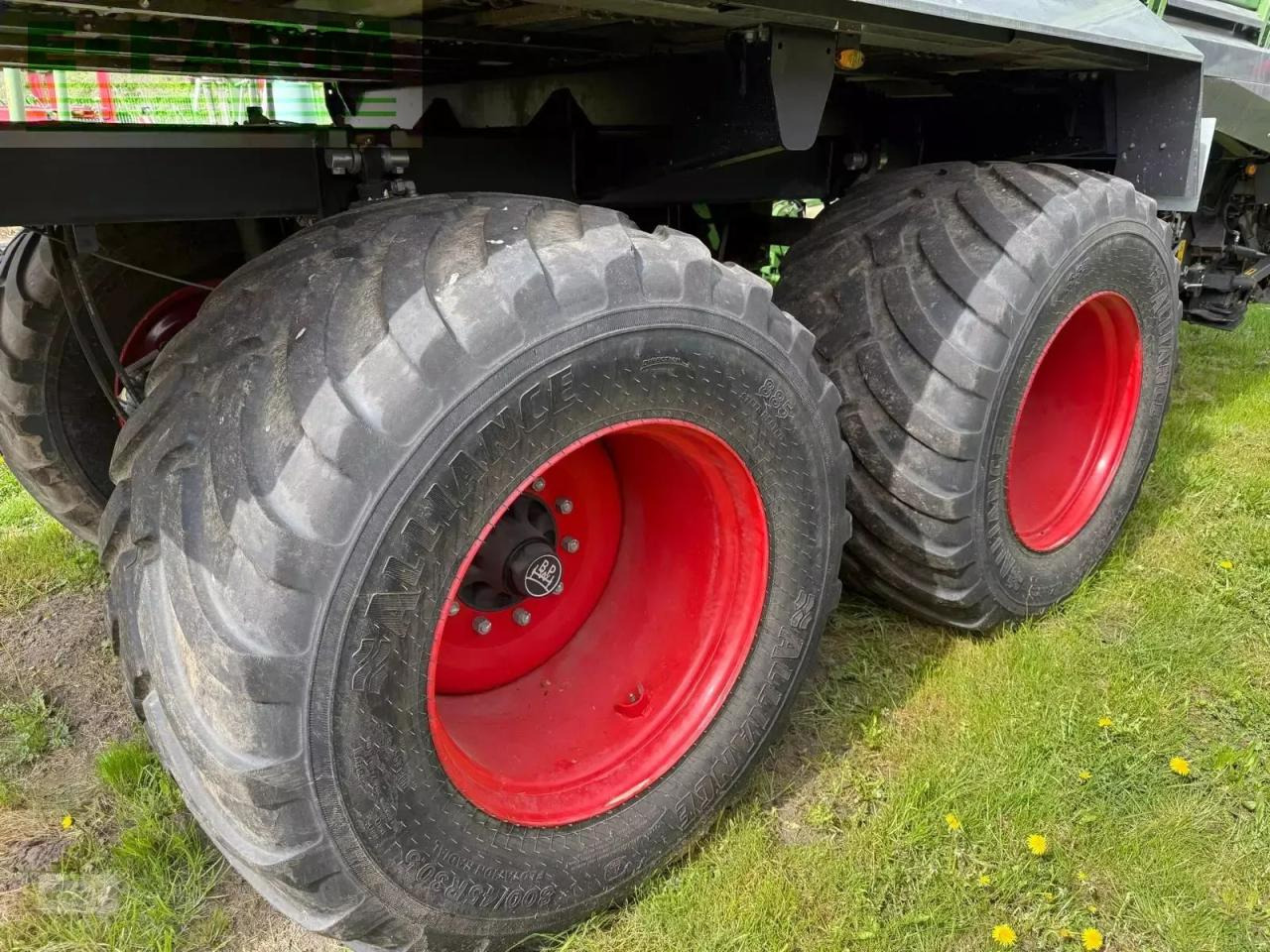 Fendt tigo 75 vr mit 800-er bereifung, laderaumabdeckung und dosierwalzen - Самозагружающийся прицеп: фото 4 Fendt tigo 75 vr mit 800-er bereifung, laderaumabdeckung und dosierwalzen - Самозагружающийся прицеп: фото 4