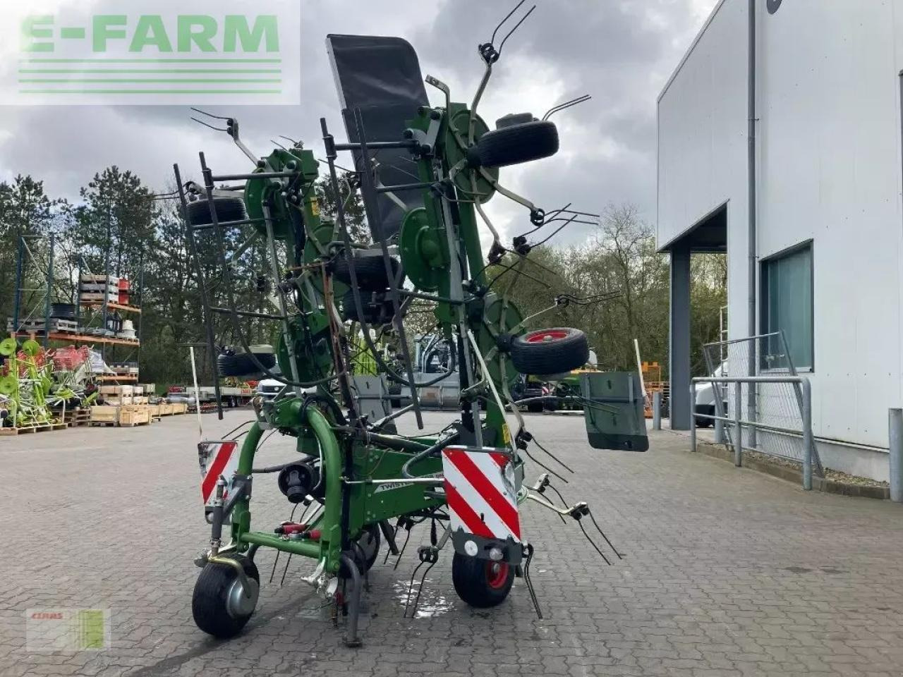 Fendt twister 8608 (laufleistung ca. 50 hektar) - Сеноворошилка: фото 3 Fendt twister 8608 (laufleistung ca. 50 hektar) - Сеноворошилка: фото 3