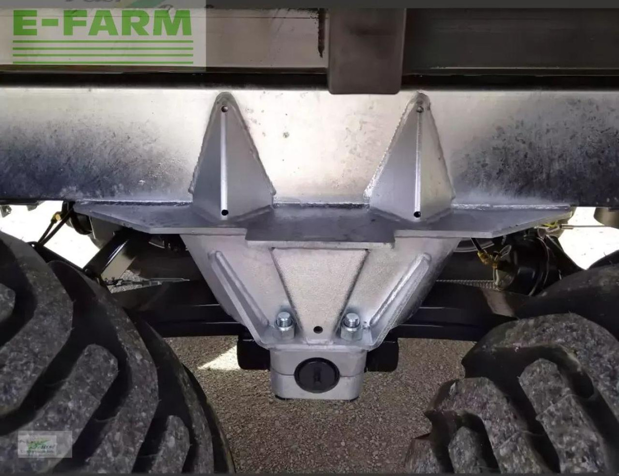 Fliegl tdk 140 profi - Сельскохозяйственный прицеп-самосвал: фото 2 Fliegl tdk 140 profi - Сельскохозяйственный прицеп-самосвал: фото 2