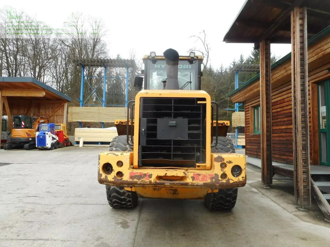 Hyundai hl740-7 mit hochkippschaufel u. volvo sw - Мини-экскаватор: фото 3 Hyundai hl740-7 mit hochkippschaufel u. volvo sw - Мини-экскаватор: фото 3
