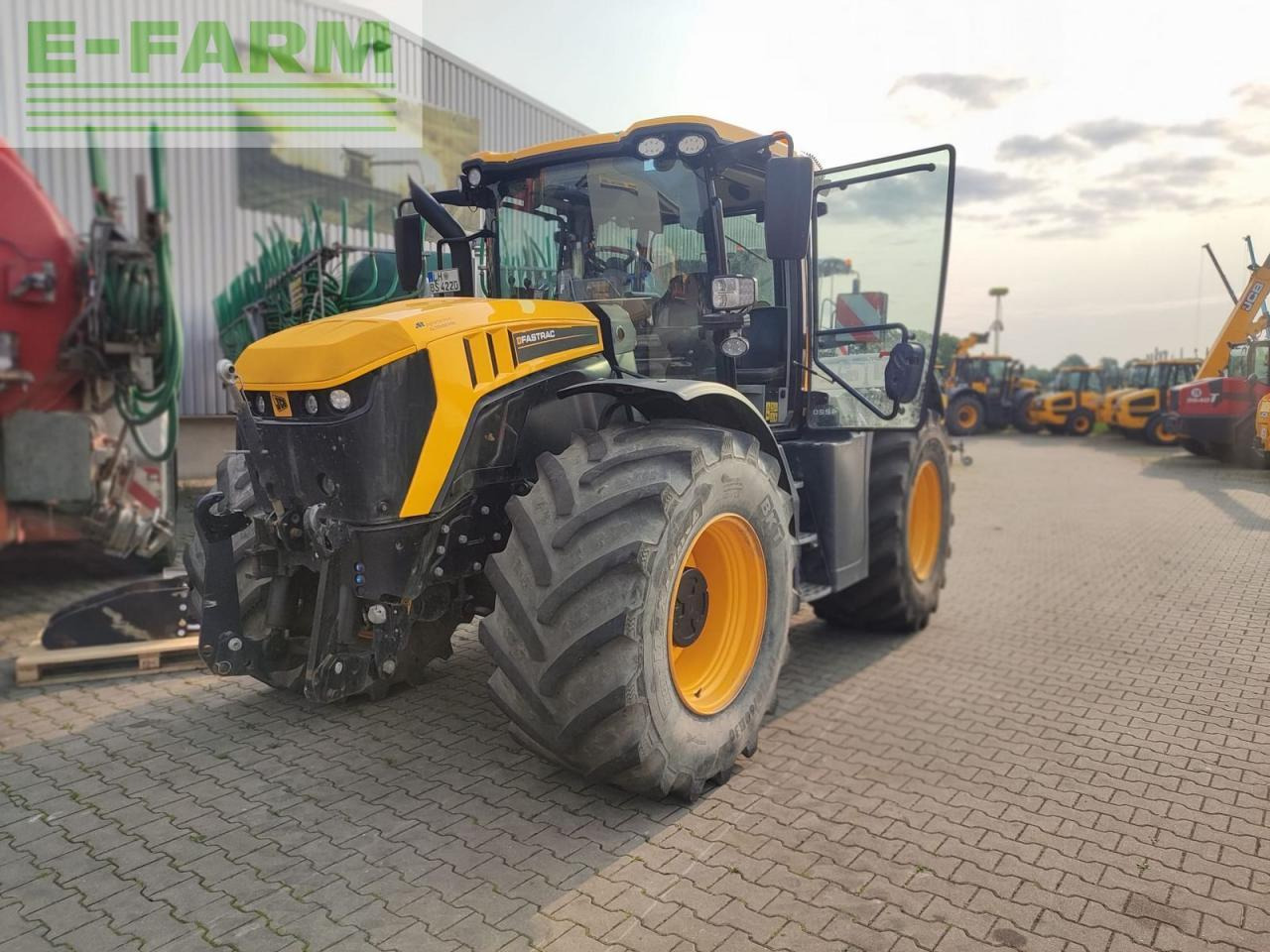 JCB 4220 fastrac - Трактор: фото 1 JCB 4220 fastrac - Трактор: фото 1