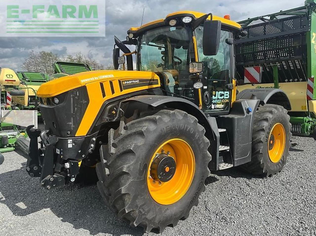 JCB 4220 fastrac icon - Трактор: фото 1 JCB 4220 fastrac icon - Трактор: фото 1