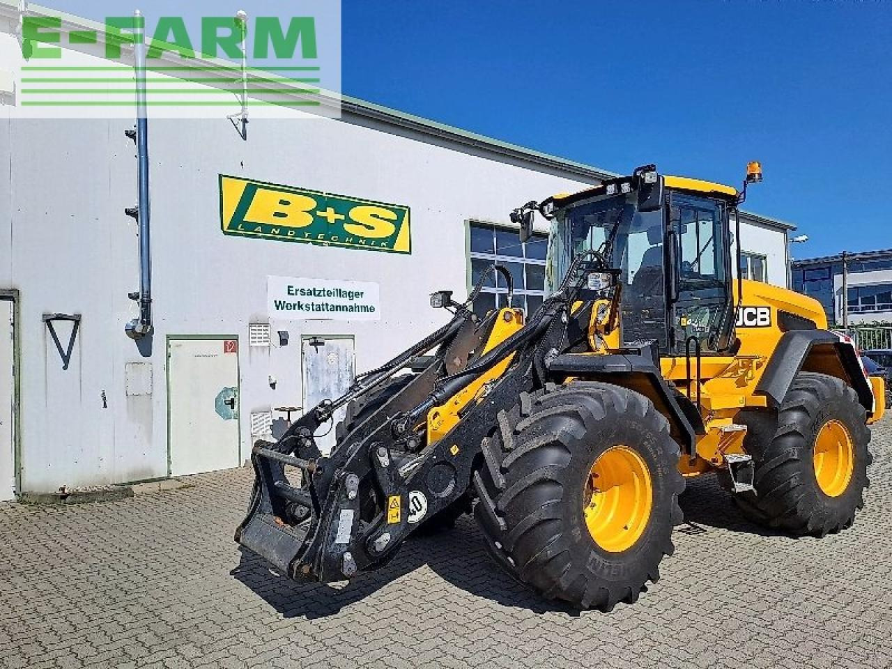 JCB 435s s5 - Мини-экскаватор: фото 1 JCB 435s s5 - Мини-экскаватор: фото 1