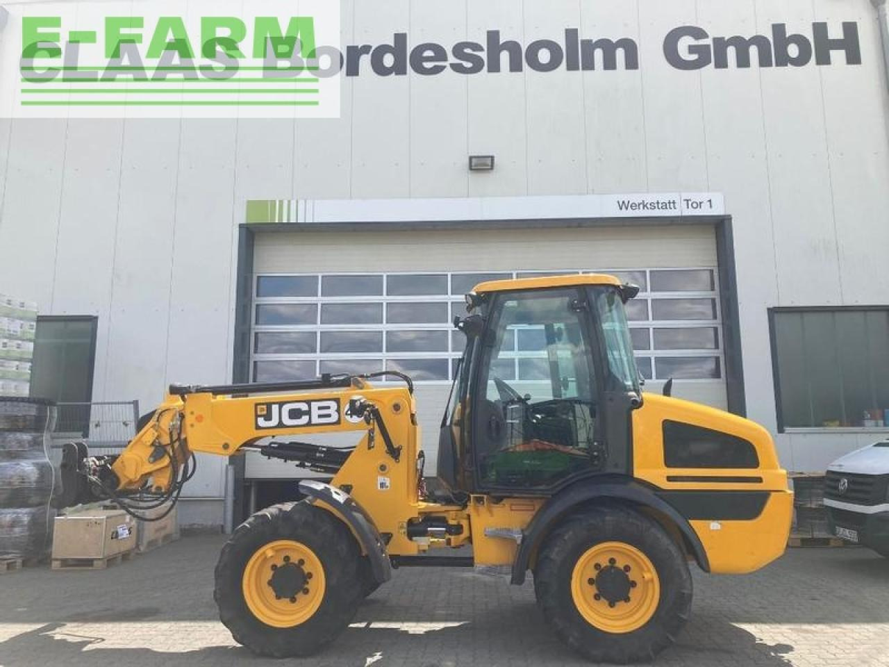 JCB tm220t4a - Мини-экскаватор: фото 1 JCB tm220t4a - Мини-экскаватор: фото 1