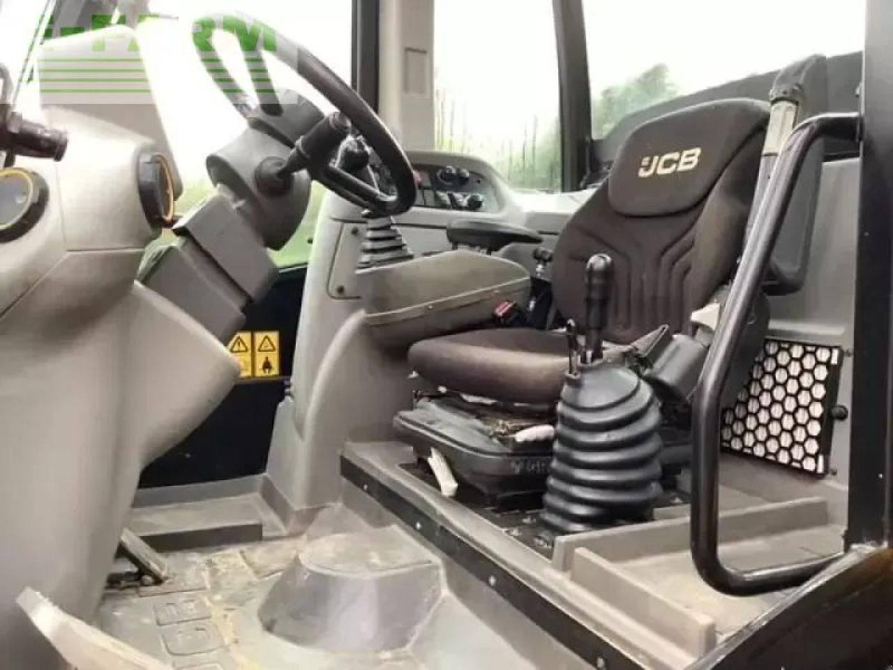 Телескопический погрузчик JCB tm320: фото 8 Телескопический погрузчик JCB tm320: фото 8