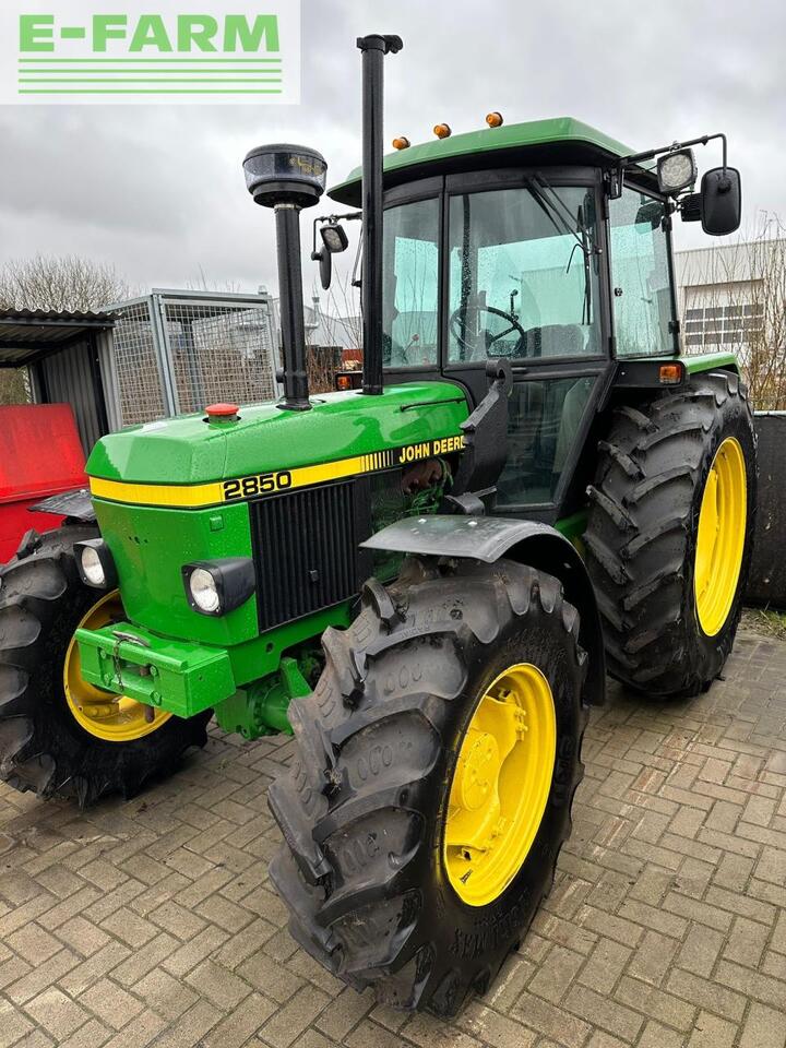 John Deere 2850 - Трактор: фото 2 John Deere 2850 - Трактор: фото 2